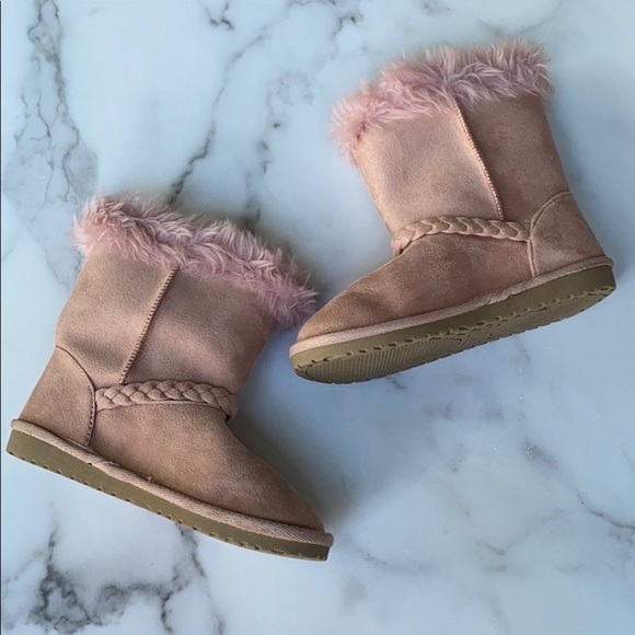 Children’s Place Blush Pink Faux Suede Boots Sz 2 - Picture 4 of 8